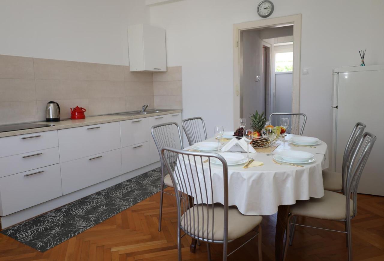 Apartman Dajana Supetar Luaran gambar